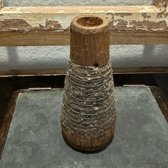 Antique Primitive Wood Spool Loom Bobbin - Picture 2 of 4